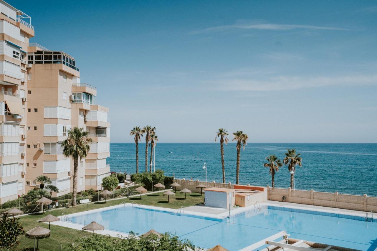 Apto Primera Linea De Playa Málaga Esterno foto